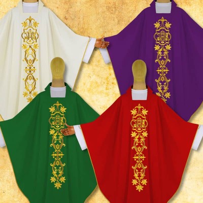 Ornat brodat in culori liturgice